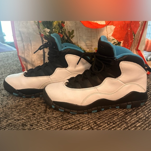Nike Air Jordan 10 Retro GS Powder Blue 310806-106 Youth Size 6.5Y - Picture 1 of 7